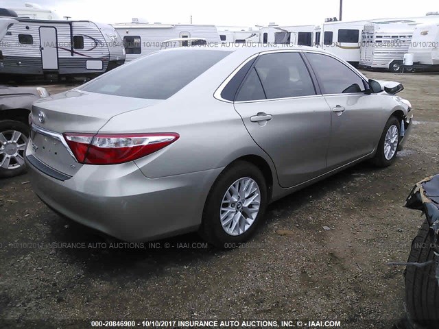 4T4BF1FK9GR548282 - 2016 TOYOTA CAMRY LE/XLE/SE/XSE TAN photo 4