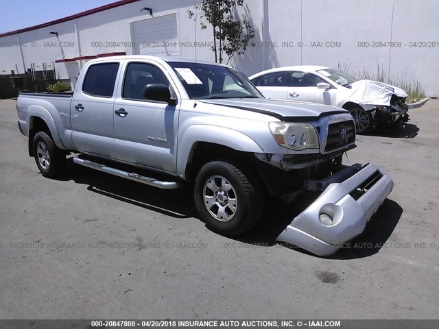 5TEKU72N55Z050981 - 2005 TOYOTA TACOMA DBL CAB PRERUNNER LNG BED SILVER photo 1
