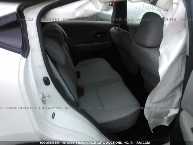 3CZRU6H33GM749597 - 2016 HONDA HR-V LX WHITE photo 8