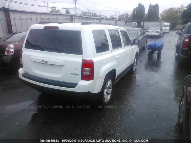 1C4NJPFB6FD329727 - 2015 JEEP PATRIOT LATITUDE WHITE photo 4