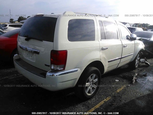 1A8HX58208F156784 - 2008 CHRYSLER ASPEN LIMITED WHITE photo 4