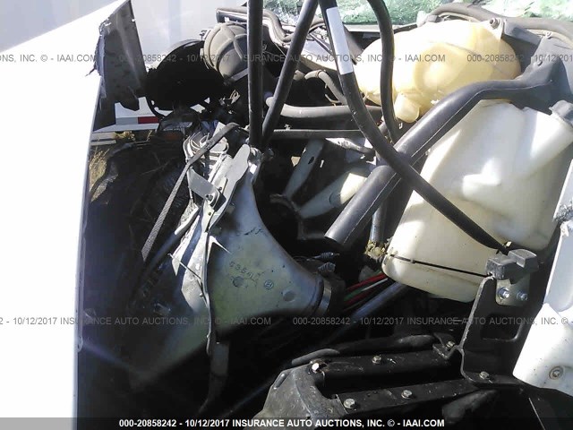 3ALXA7001HDHY7524 - 2017 FREIGHTLINER CONVENTIONAL COLUMBIA თეთრი ფოტო 9