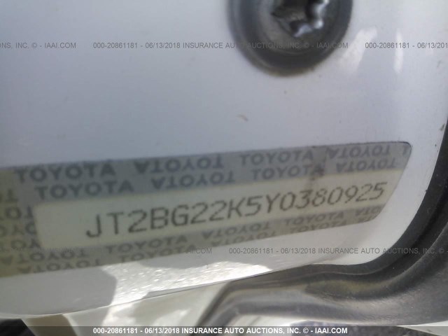 JT2BG22K5Y0380925 - 2000 TOYOTA CAMRY CE/LE/XLE 白色 照片 9
