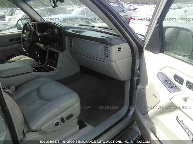 1GYEK63N56R129635 - 2006 CADILLAC ESCALADE LUXURY თაფლისფერი ფოტო 5