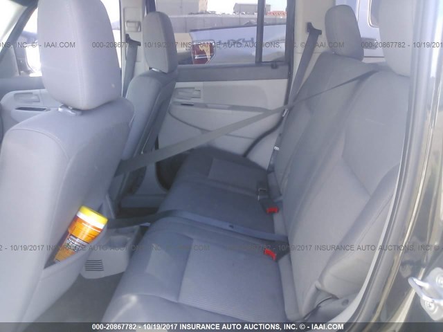 1J8GN28K68W232220 - 2008 JEEP LIBERTY SPORT 黑色 照片 8