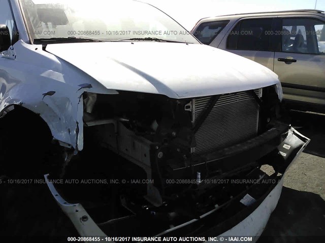 2C4RDGBG0FR576135 - 2015 DODGE GRAND CARAVAN SE WHITE photo 6