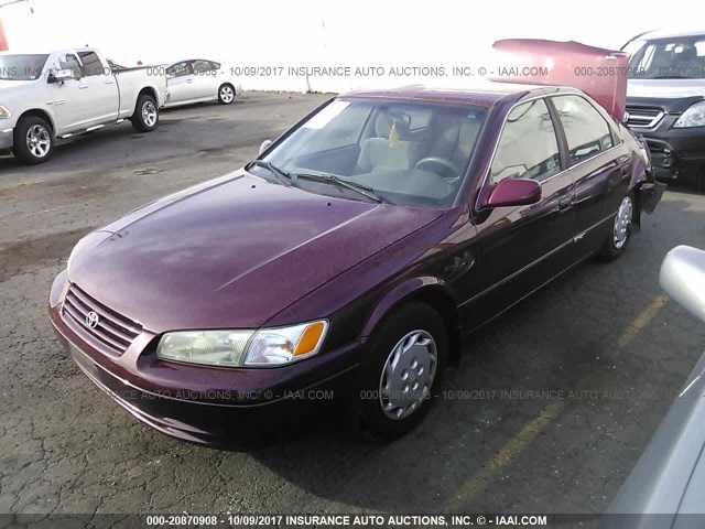 JT2BG22K0V0082889 - 1997 TOYOTA CAMRY LE/XLE BURGUNDY photo 2