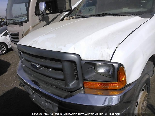 1FDAF56F7YEE09229 - 2000 FORD F550 SUPER DUTY WHITE photo 6