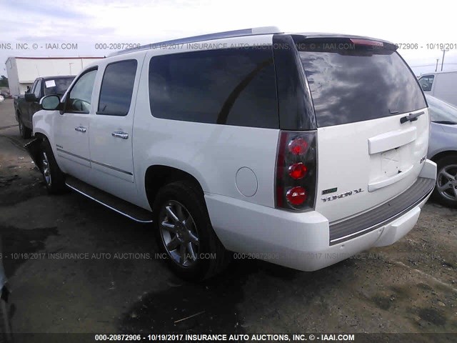 1GKS2MEF6BR369780 - 2011 GMC YUKON XL DENALI WHITE photo 3