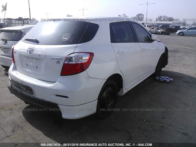 2T1KE40E69C016588 - 2009 TOYOTA COROLLA MATRIX S WHITE photo 4