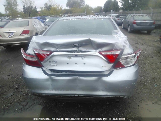4T4BF1FK3FR502672 - 2015 TOYOTA CAMRY LE/XLE/SE/XSE SILVER photo 6