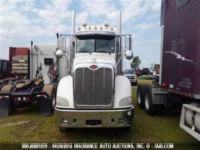 1XPHDP9X3DD182340 - 2013 PETERBILT 386 WHITE photo 5