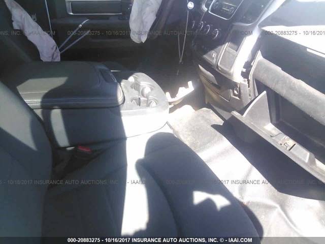 3C6UR5DL0DG525481 - 2013 RAM 2500 SLT WHITE photo 5