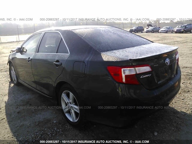 4T1BF1FK6DU657563 - 2013 TOYOTA CAMRY L/SE/LE/XLE 海军蓝 照片 3