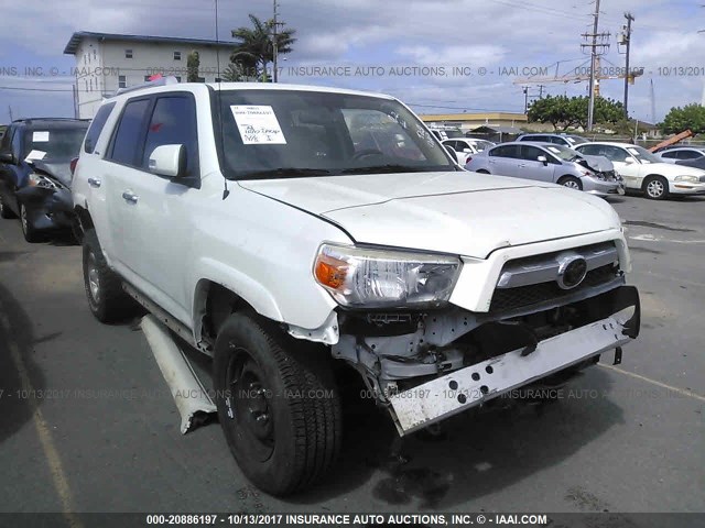 JTEBU5JR2A5009287 - 2010 TOYOTA 4RUNNER SR5/LIMITED/TRAIL WHITE photo 1