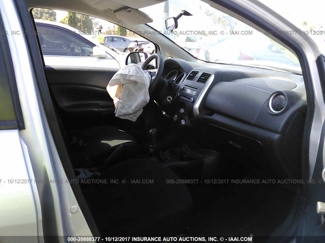 3N1CE2CP9EL380777 - 2014 NISSAN VERSA NOTE S/S PLUS/SV/SL SILVER photo 5