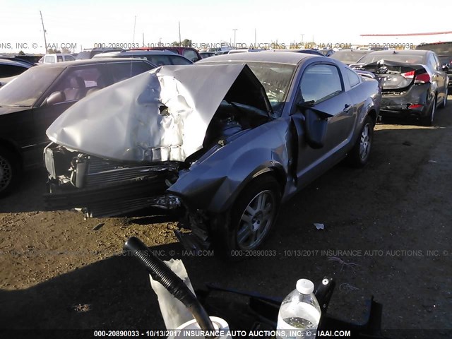 1ZVHT82H275216003 - 2007 FORD MUSTANG GT GRAY photo 2