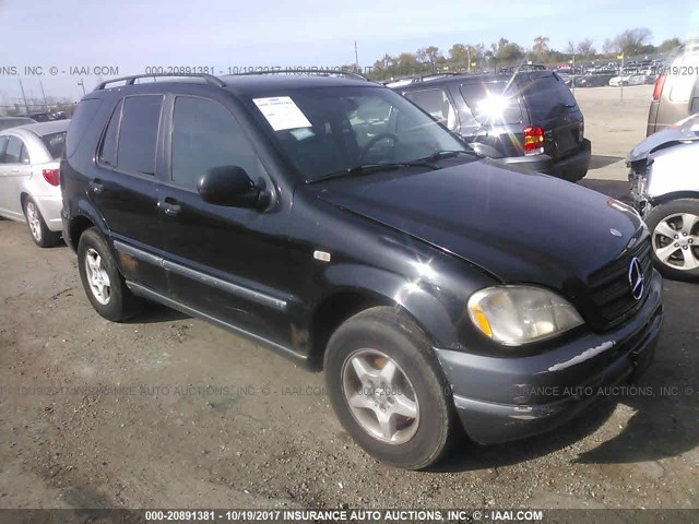 4JGAB54E2WA049751 - 1998 MERCEDES-BENZ ML 320 BLACK photo 1