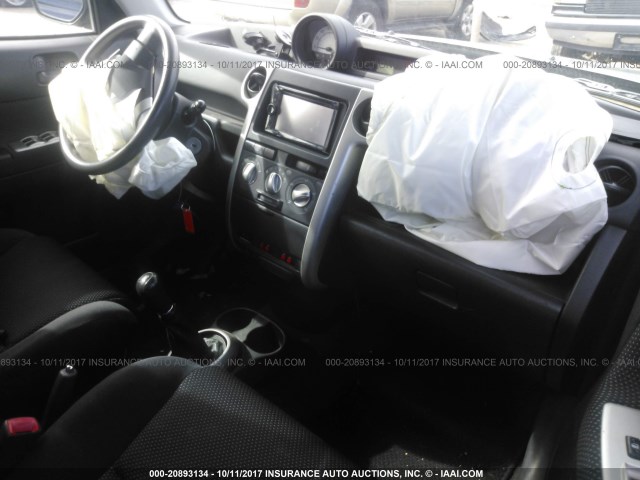 JTLKT334X50178185 - 2005 TOYOTA SCION XB Grün Foto 5