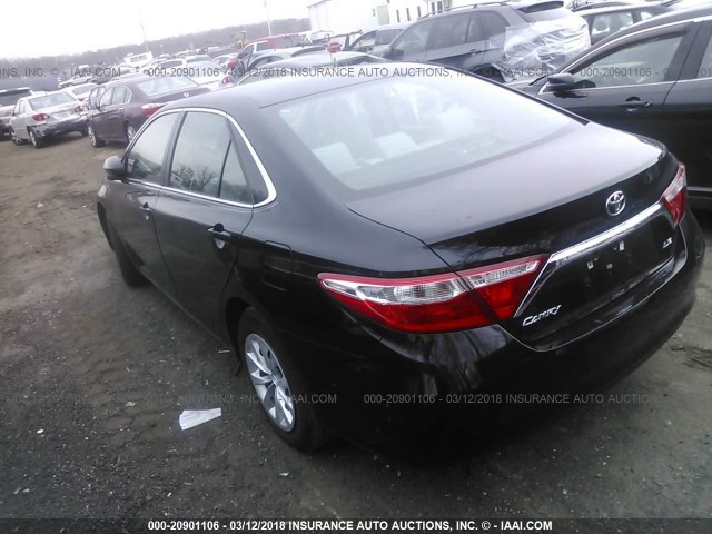 4T1BF1FK1HU683333 - 2017 TOYOTA CAMRY LE/XLE/SE/XSE BLACK photo 3