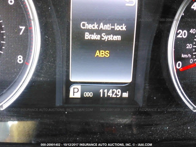 4T1BF1FK4HU752855 - 2017 TOYOTA CAMRY LE/XLE/SE/XSE WHITE photo 7