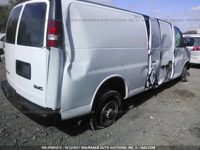 1GTW7BFF2H1133460 - 2017 GMC SAVANA G2500 WHITE photo 4