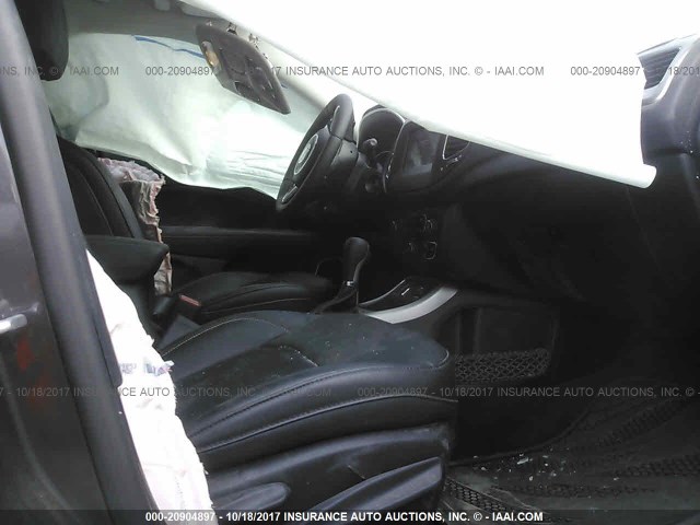 3C4NJCBB4HT632811 - 2017 JEEP COMPASS LATITUDE 灰色 照片 5