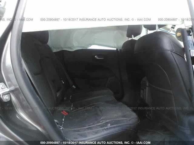 3C4NJCBB4HT632811 - 2017 JEEP COMPASS LATITUDE 灰色 照片 8