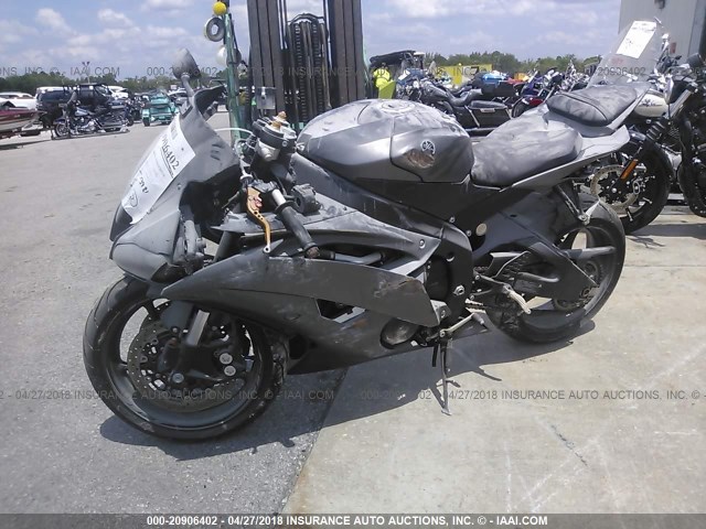 JYARJ16E7GA034806 - 2016 YAMAHA YZFR6 GRAY photo 2