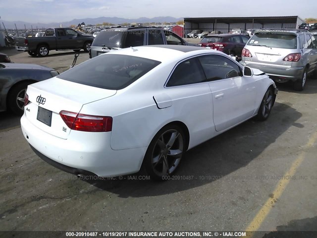 WAUDK78T29A018815 - 2009 AUDI A5 QUATTRO WHITE photo 4