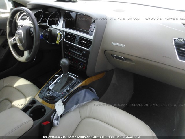 WAUDK78T29A018815 - 2009 AUDI A5 QUATTRO WHITE photo 5