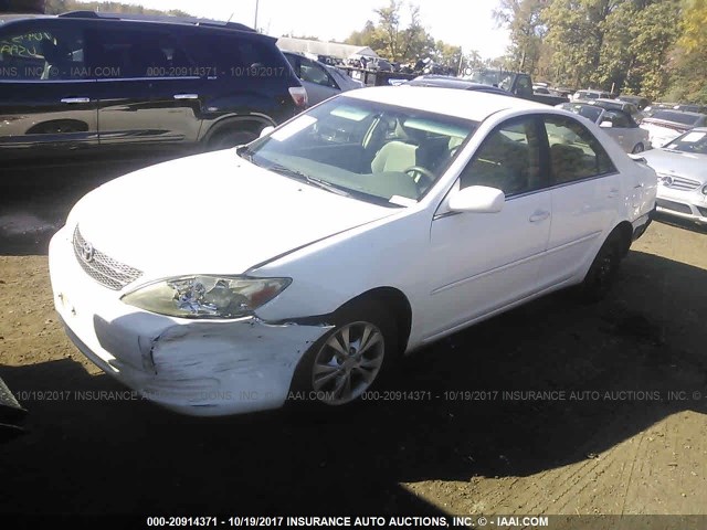 4T1BF30K54U063342 - 2004 TOYOTA CAMRY LE/XLE/SE WHITE photo 2