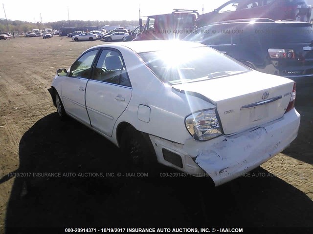 4T1BF30K54U063342 - 2004 TOYOTA CAMRY LE/XLE/SE WHITE photo 3