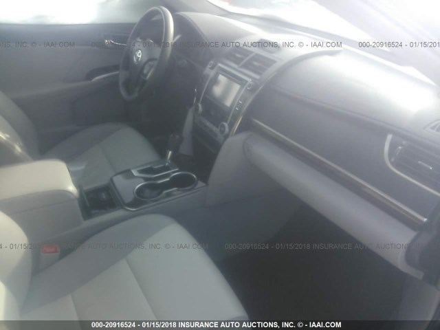 4T4BF1FK0CR274562 - 2012 TOYOTA CAMRY SE/LE/XLE Черный фото 5
