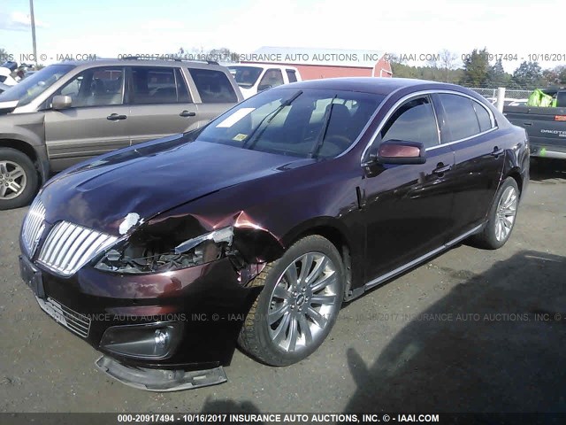 1LNHM94R29G611961 - 2009 LINCOLN MKS BURGUNDY photo 2