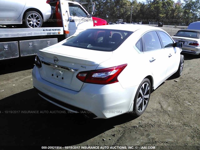 1N4AL3AP1GC130795 - 2016 NISSAN ALTIMA 2.5/S/SV/SL/SR WHITE photo 4