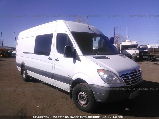 WDRPE8CC0B5518779 - 2011 FREIGHTLINER Sprinter 2500 WHITE photo 2