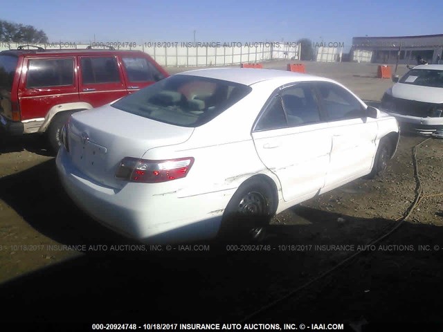 4T1BE46K29U899505 - 2009 TOYOTA CAMRY SE/LE/XLE WHITE photo 4
