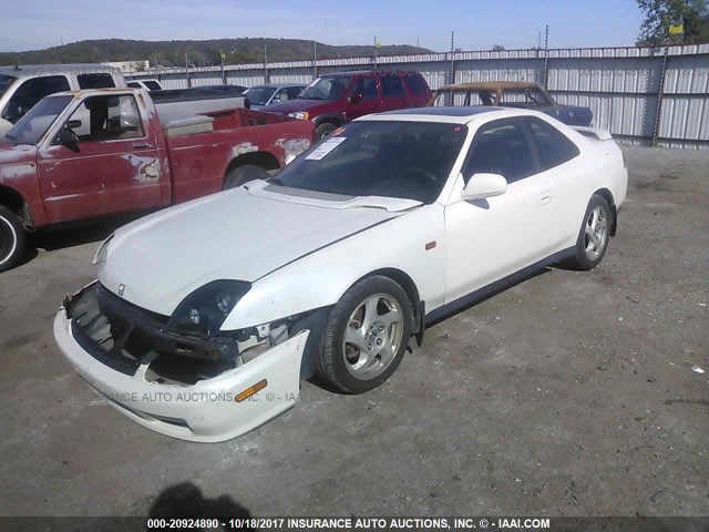 JHMBB6247YC001984 - 2000 HONDA PRELUDE WHITE photo 2