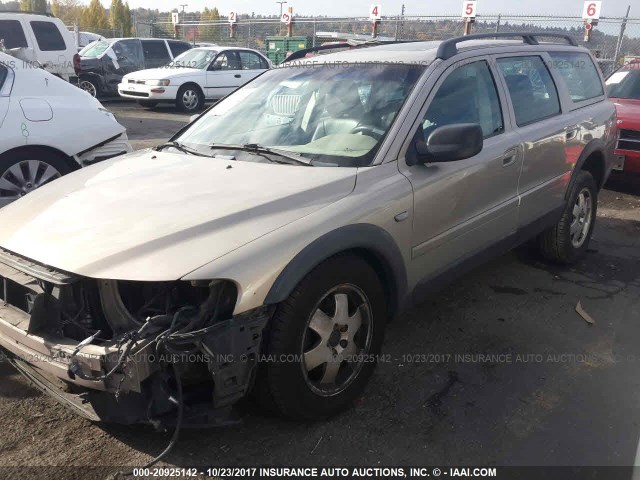 YV1SZ58D911045267 - 2001 VOLVO V70 XC TAN photo 2