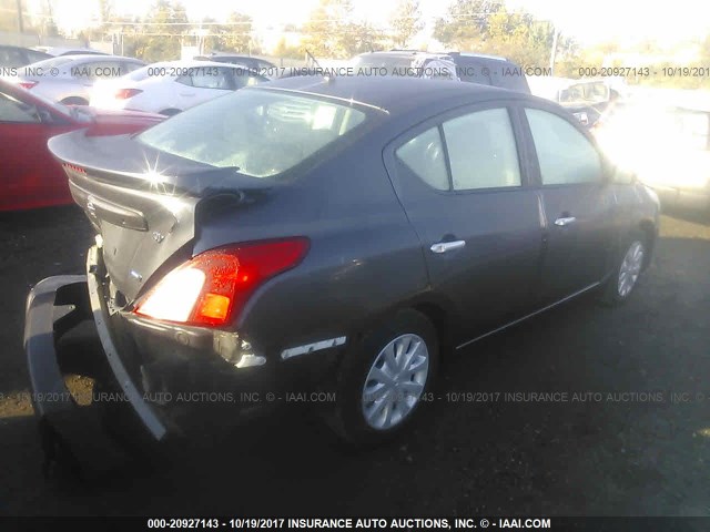 3N1CN7AP2FL820159 - 2015 NISSAN VERSA S/S PLUS/SV/SL GRAY photo 4