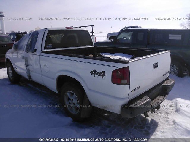 1GCDT19WX28223334 - 2002 CHEVROLET S TRUCK S10 WHITE photo 3