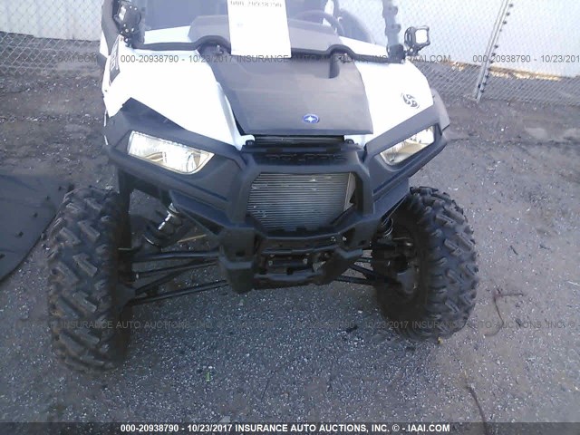 3NSVBA876GH102862 - 2016 POLARIS RZR S 900 WHITE photo 5