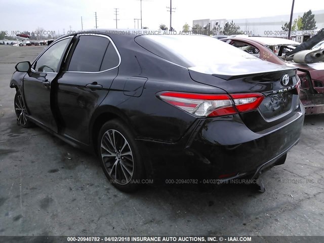 JTNB11HK1J3017984 - 2018 TOYOTA CAMRY L/LE/XLE/SE/XSE BLACK photo 3