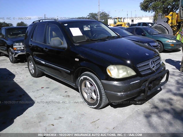 4JGAB54E4WA036063 - 1998 MERCEDES-BENZ ML 320 BLACK photo 1