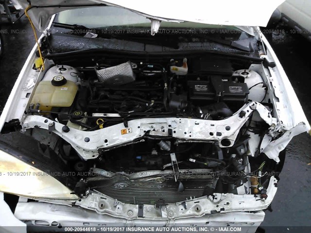 1FAHP34N17W323167 - 2007 FORD FOCUS ZX4/S/SE/SES 白色 照片 10