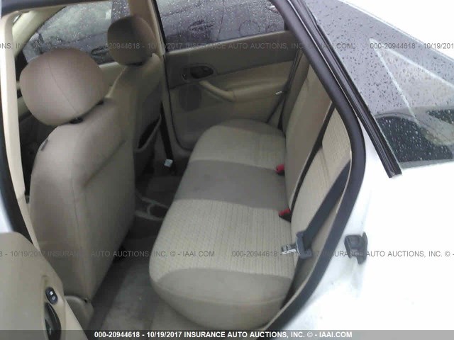 1FAHP34N17W323167 - 2007 FORD FOCUS ZX4/S/SE/SES 白色 照片 8