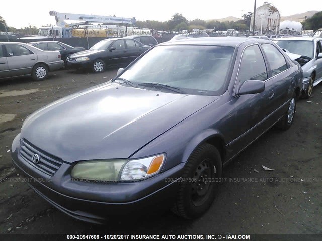 4T1BG22KXXU908422 - 1999 TOYOTA CAMRY CE/LE/XLE 银色 照片 2