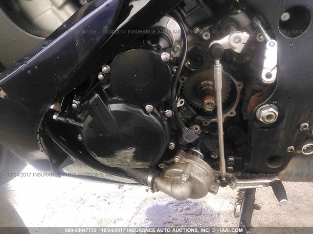 JS1GR7KA272105960 - 2007 SUZUKI GSX-R750 BLUE photo 9