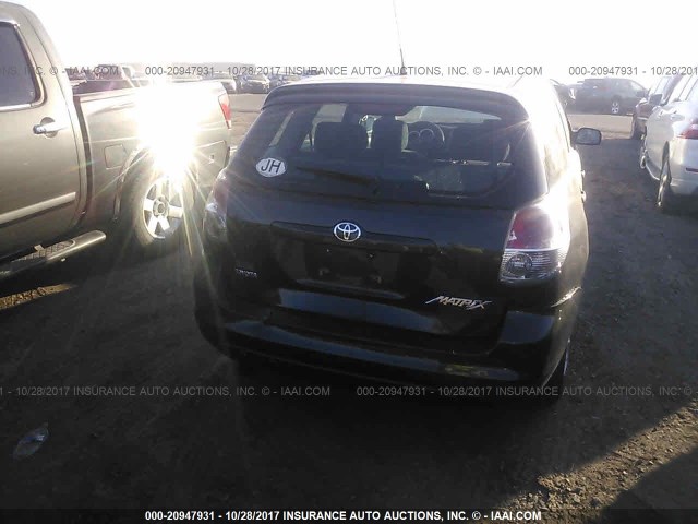2T1KR32E85C321869 - 2005 TOYOTA COROLLA MATRIX XR BLACK photo 6